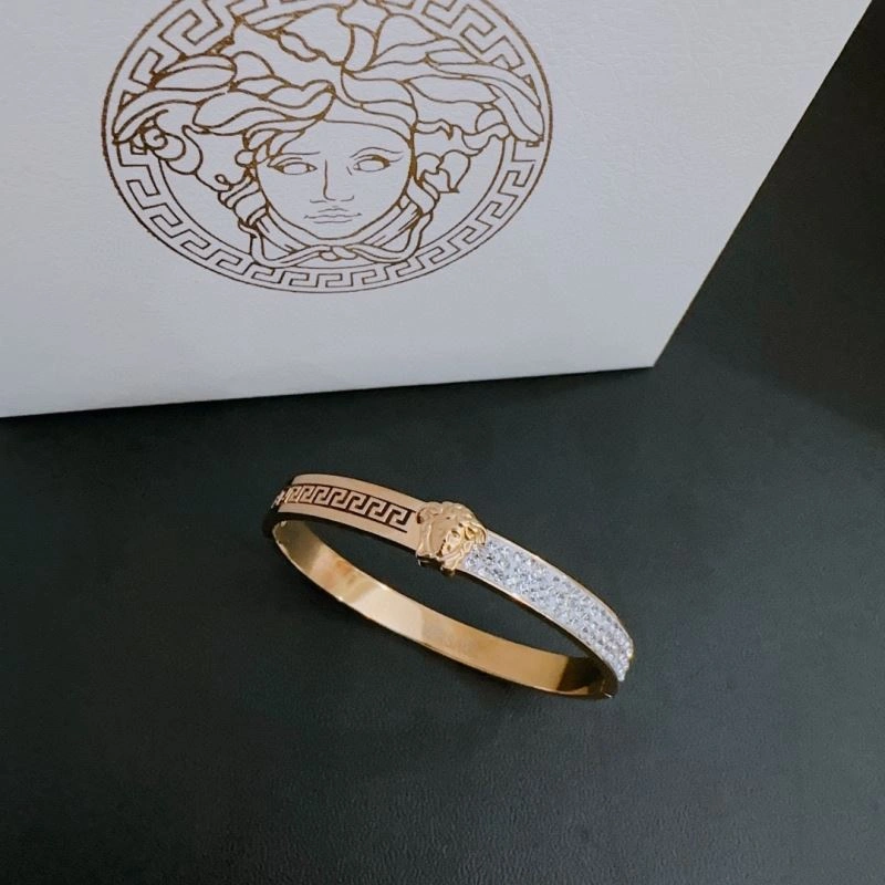 Casual Versace Bracelets 213189