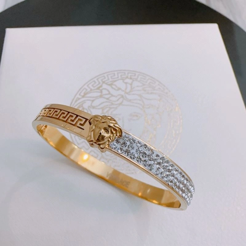 Casual Versace Bracelets 213189