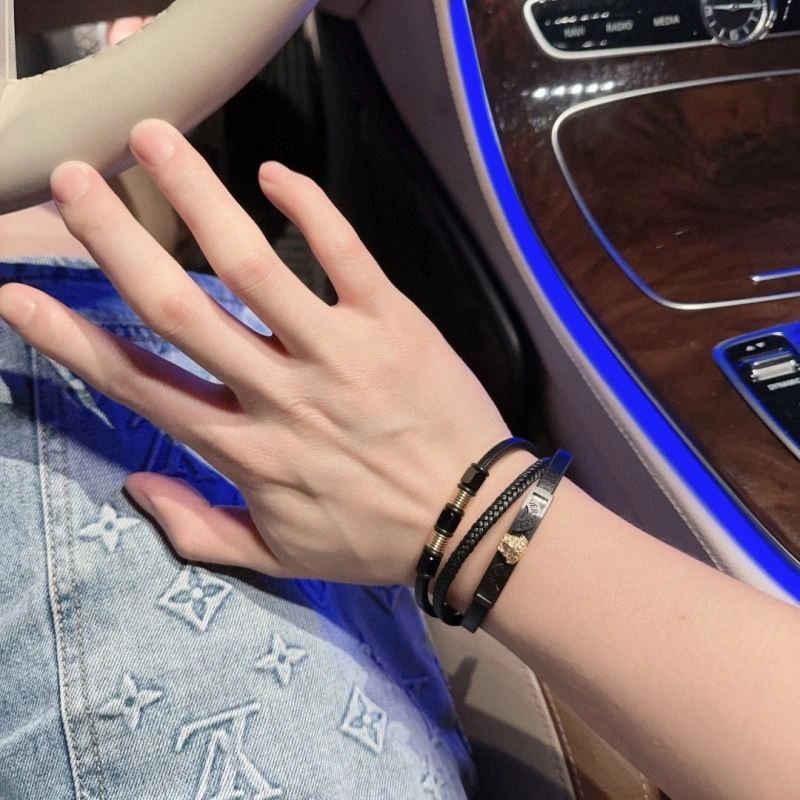 Versace Bracelets Breathable 212788