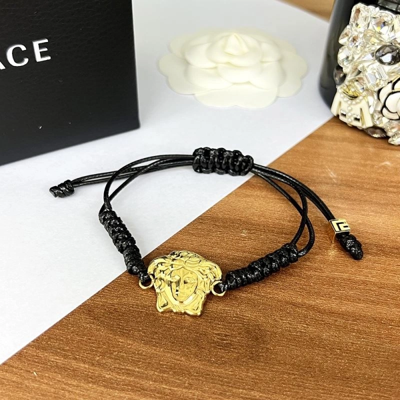 Comfortable Versace Bracelets 211617
