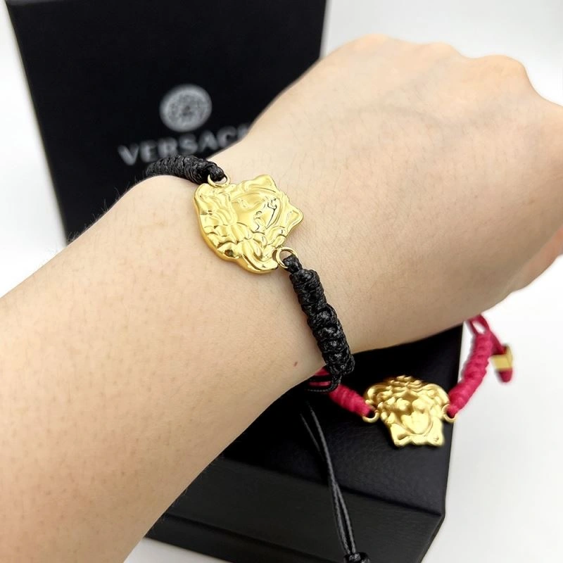 Comfortable Versace Bracelets 211617