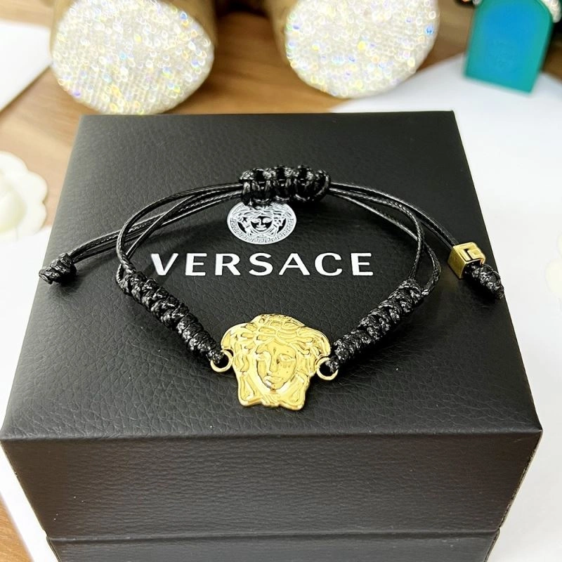 Comfortable Versace Bracelets 211617