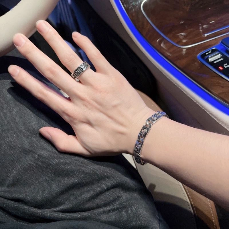 Versace Bracelets UrbanStyle 211017
