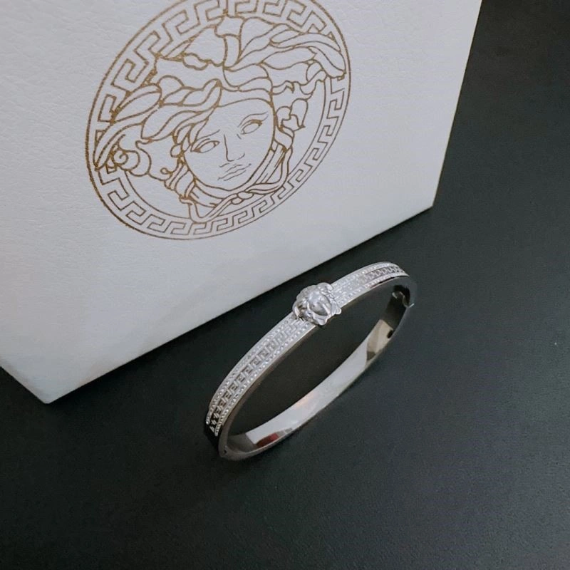 Versace Bracelets Minimalist 210310