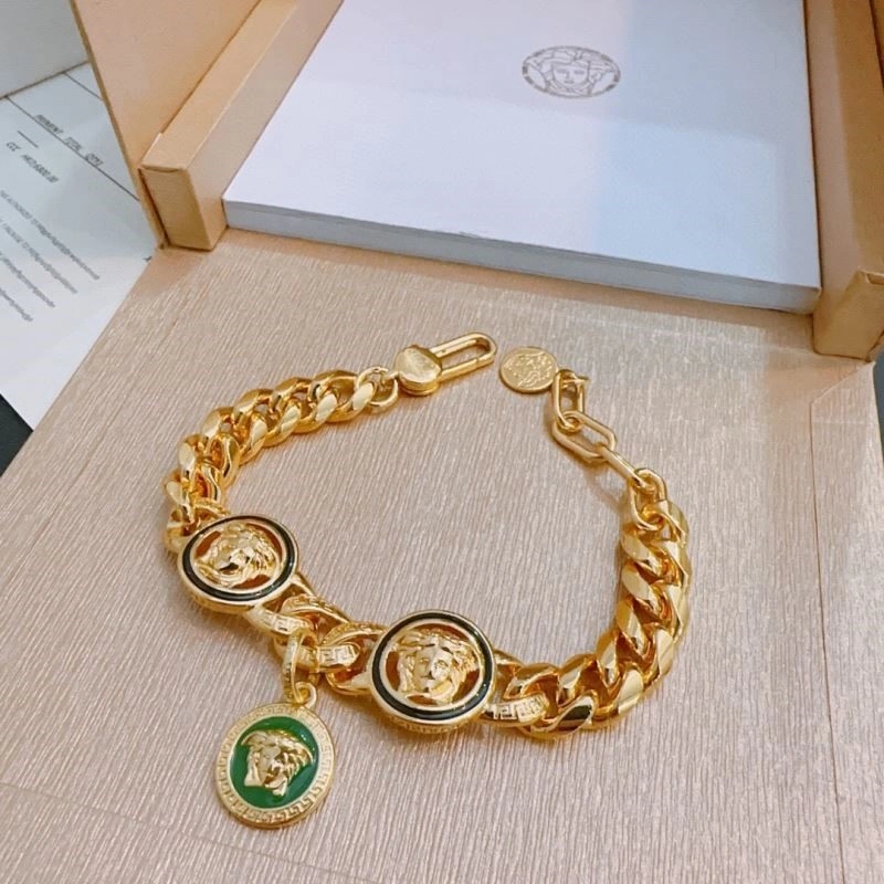 Snug Versace Bracelets 210309