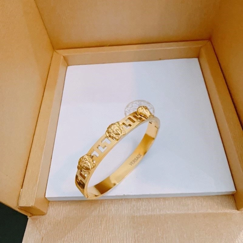 MultiPurpose Versace Bracelets 210303