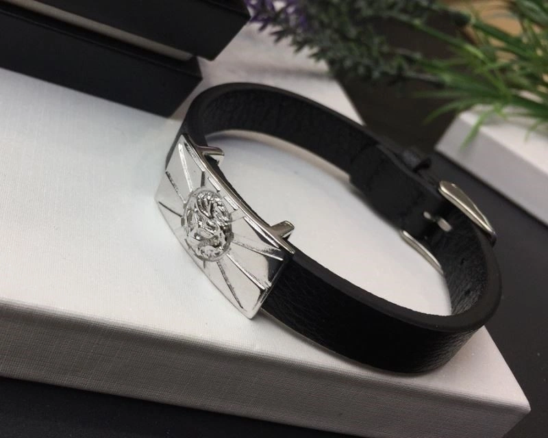 Trendsetting Versace Bracelets 209047