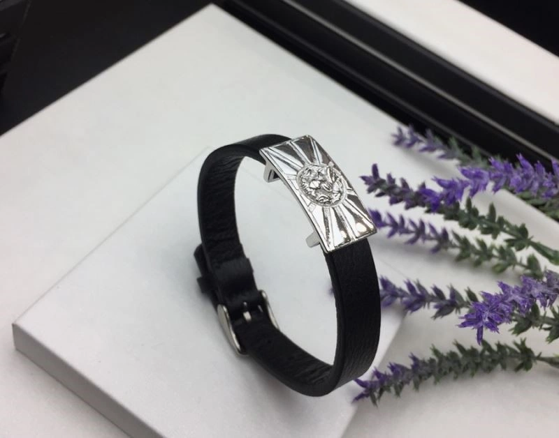 Trendsetting Versace Bracelets 209047