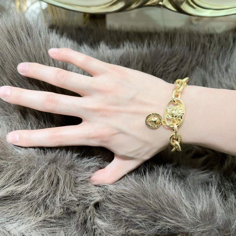 Casual Versace Bracelets 209051