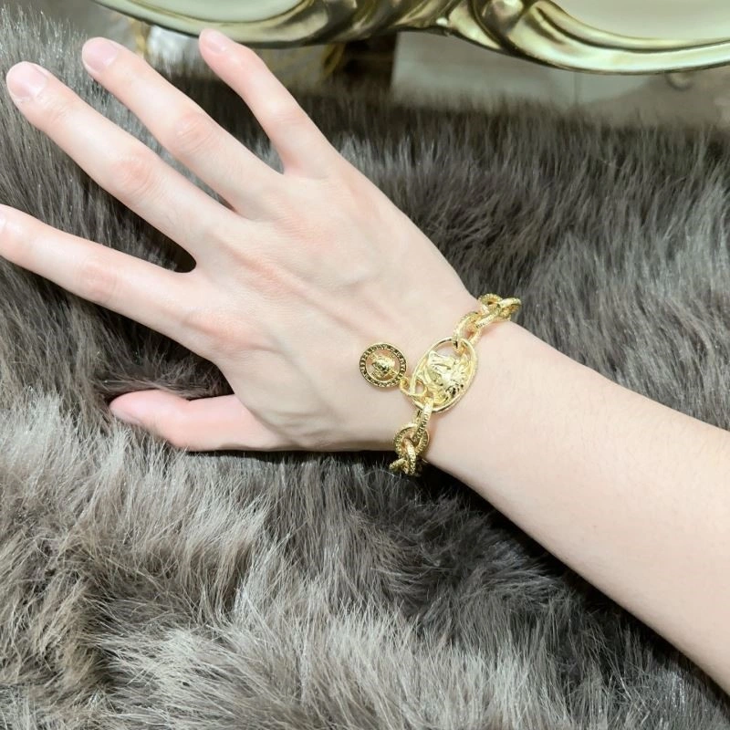 Casual Versace Bracelets 209051