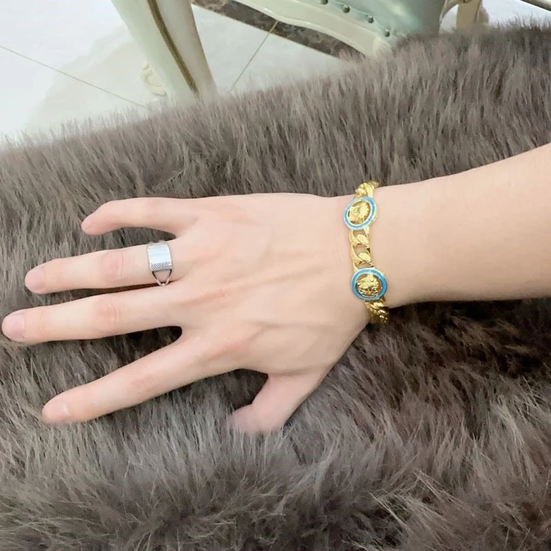 Youthful Versace Bracelets 209121