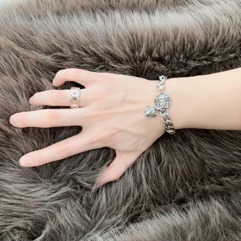 Reliable Versace Bracelets 209034