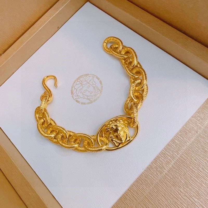 SmoothTexture Versace Bracelets 208392