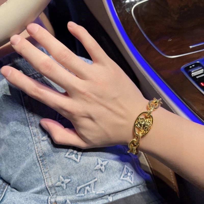 SmoothTexture Versace Bracelets 208392