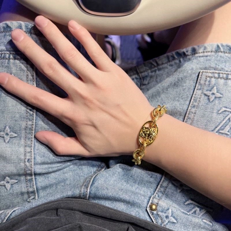 SmoothTexture Versace Bracelets 208392
