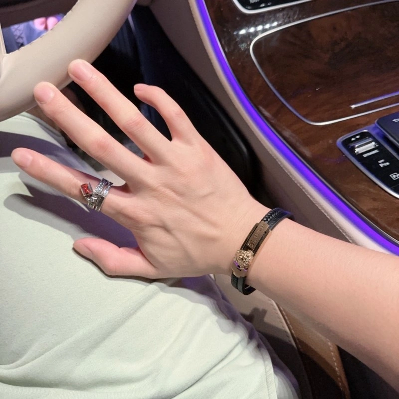 Versace Bracelets Sleek 207698