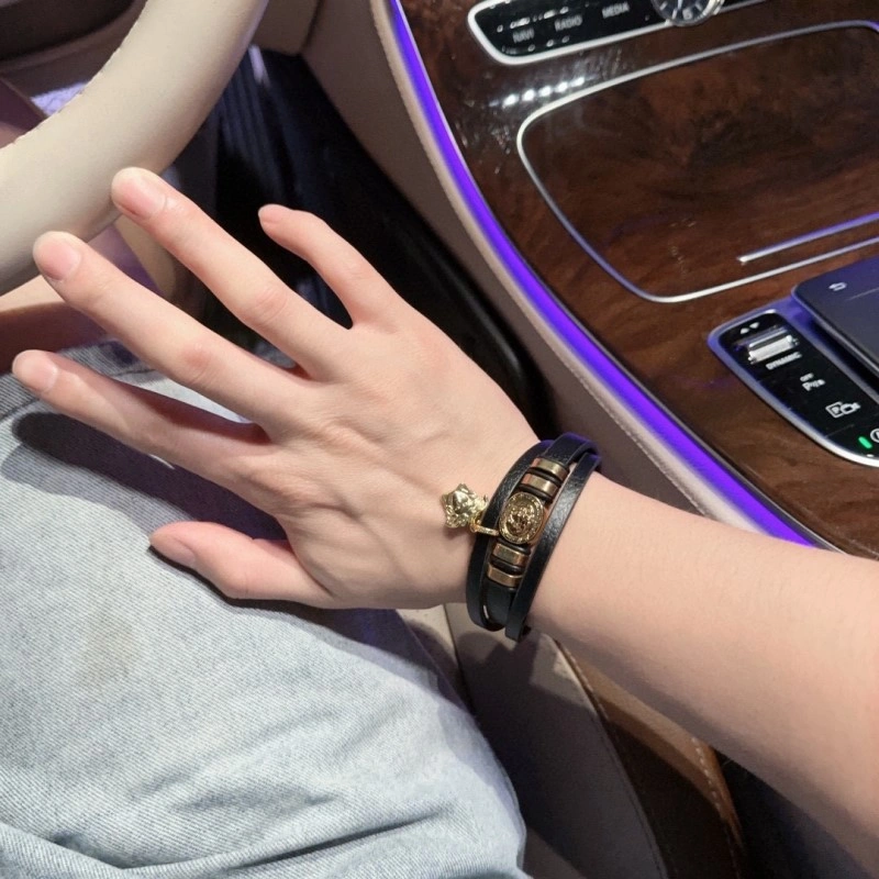 Snug Versace Bracelets 207664