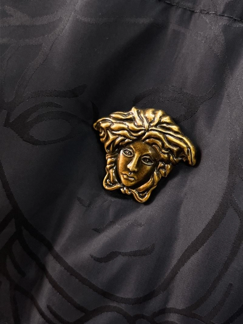 Versace Down Jackets Sophisticated 175816