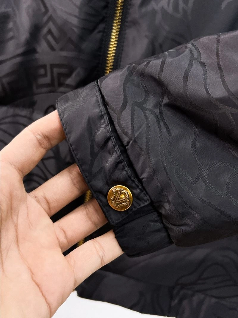 Versace Down Jackets Sophisticated 175816