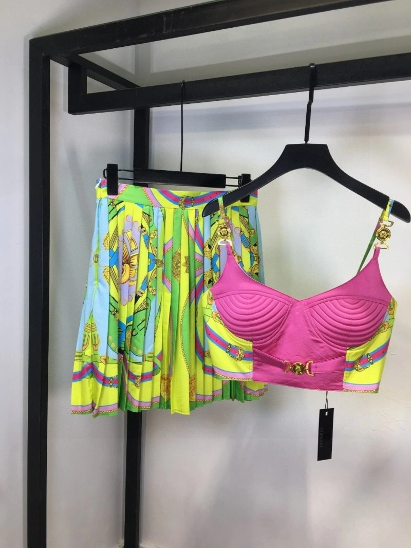 Versace Dress Suits ModernLook 175082