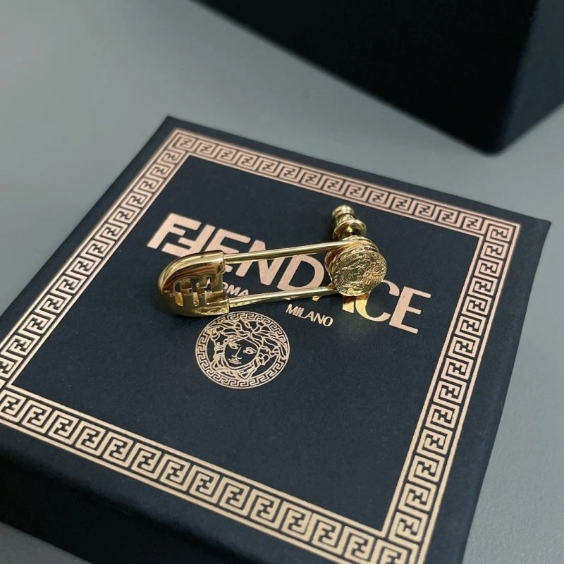 Versace Earrings NewStyle 213604