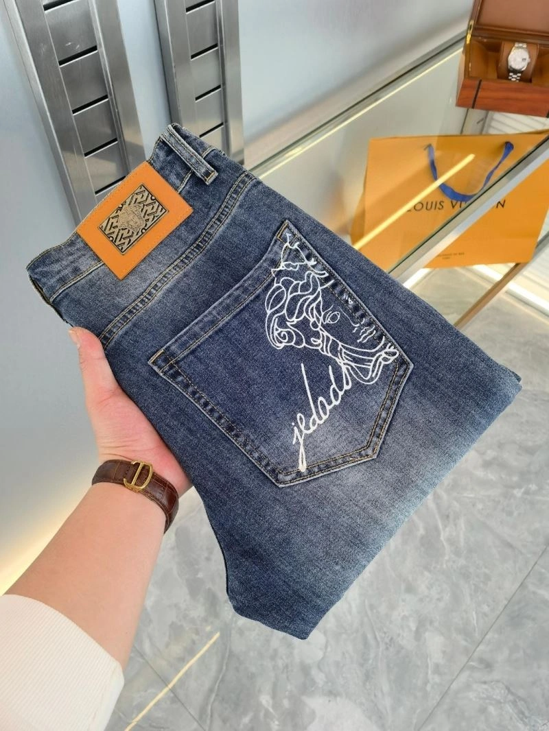 Chic Versace Jeans 175697