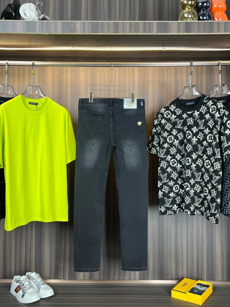 Bright Versace Jeans 175694
