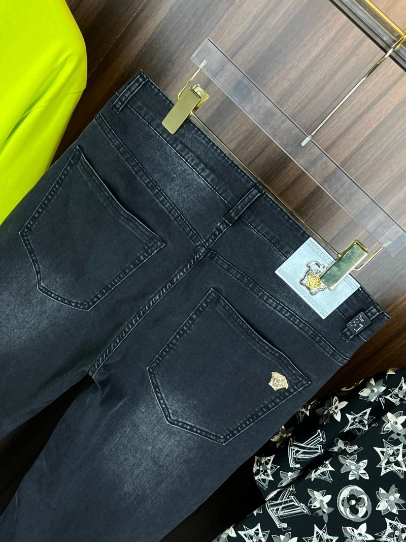 Bright Versace Jeans 175694