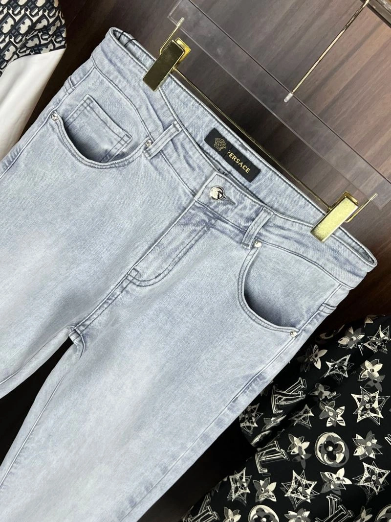 Attractive Versace Jeans 175689