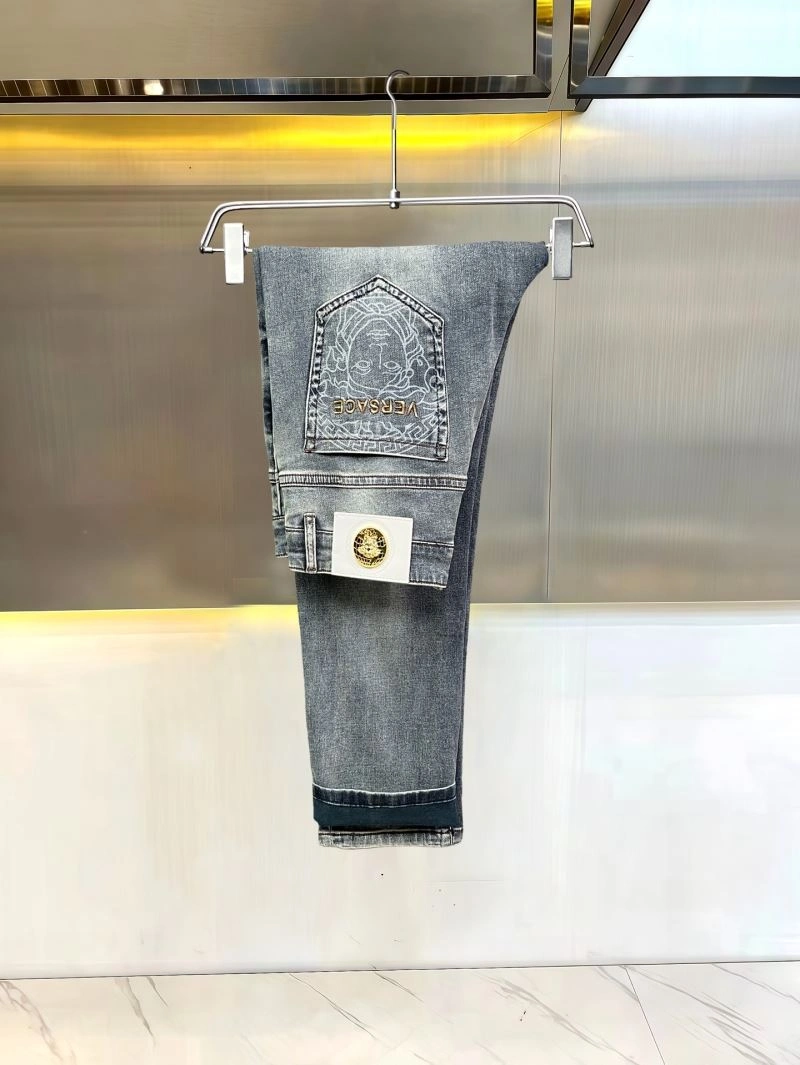 Versace Jeans WellDesigned 175690