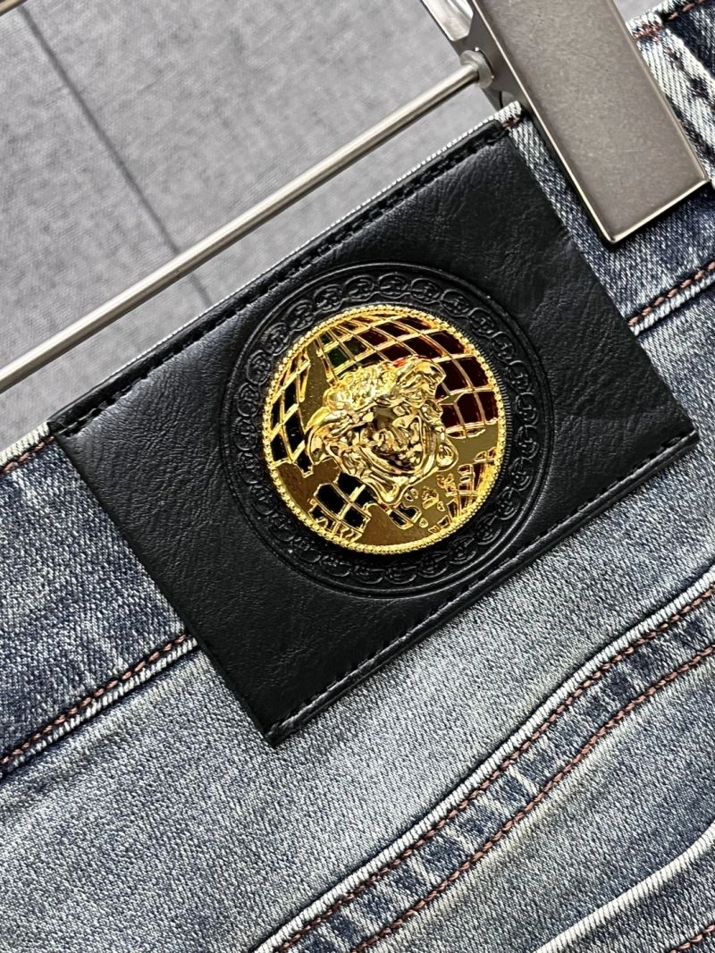 Stylish Versace Jeans 175622