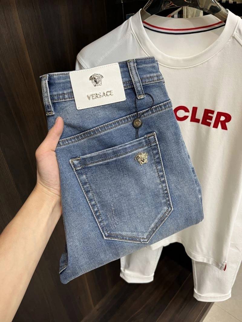 Elegant Versace Jeans 175618
