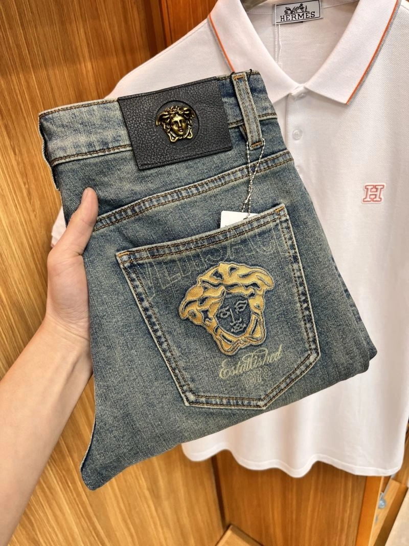 HighPerformance Versace Jeans 175520