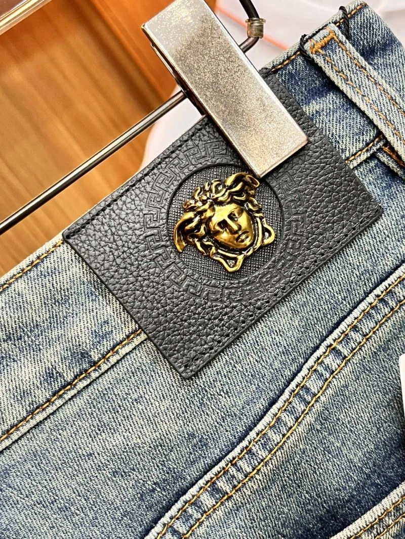 HighPerformance Versace Jeans 175520
