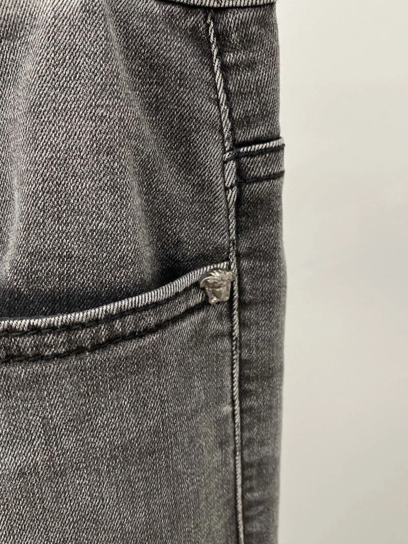 Fashionable Versace Jeans 175510