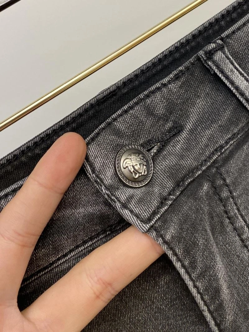 Fashionable Versace Jeans 175510