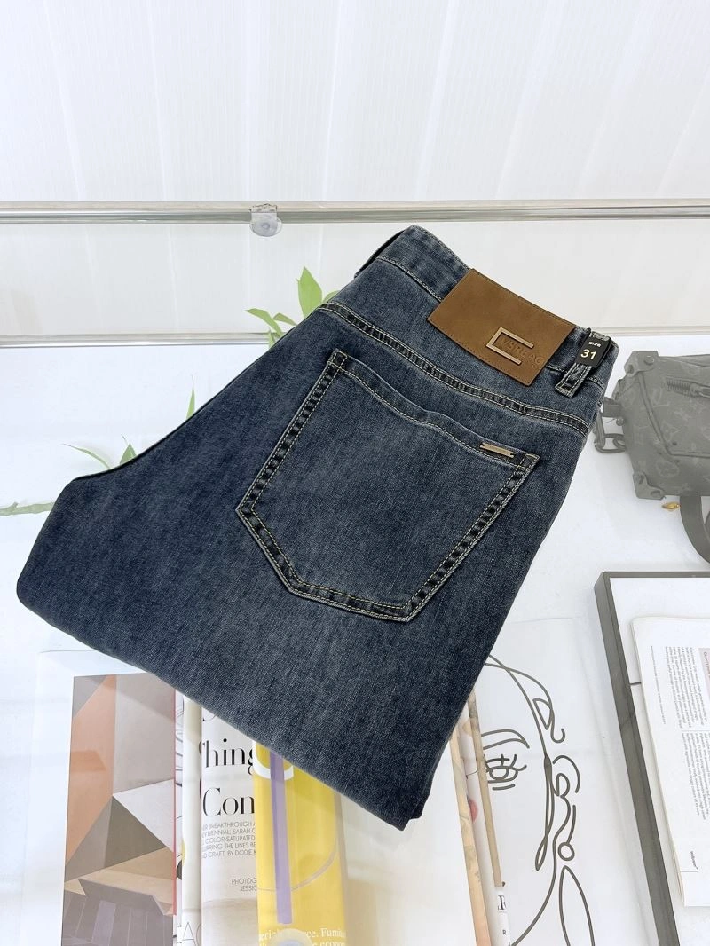 Vibrant Versace Jeans 175548