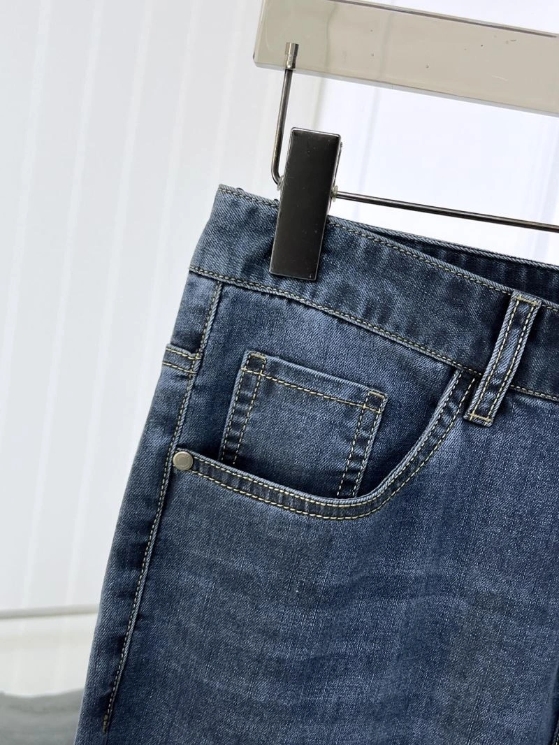 Vibrant Versace Jeans 175548