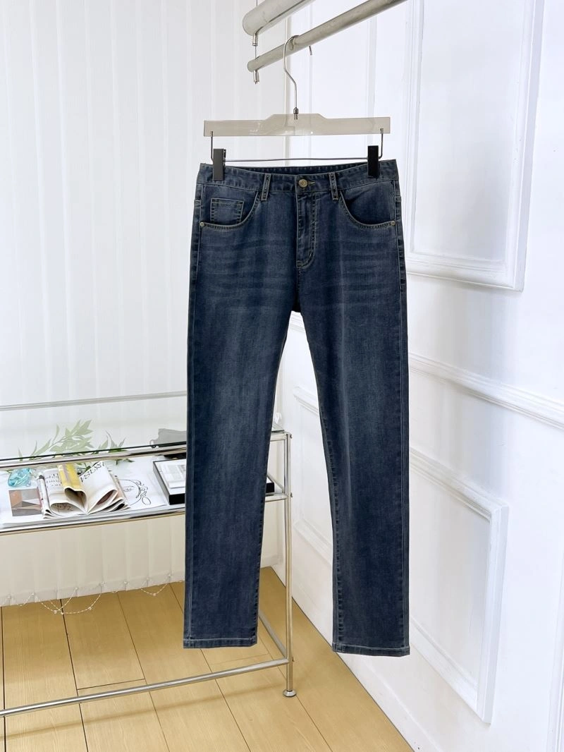 Vibrant Versace Jeans 175548