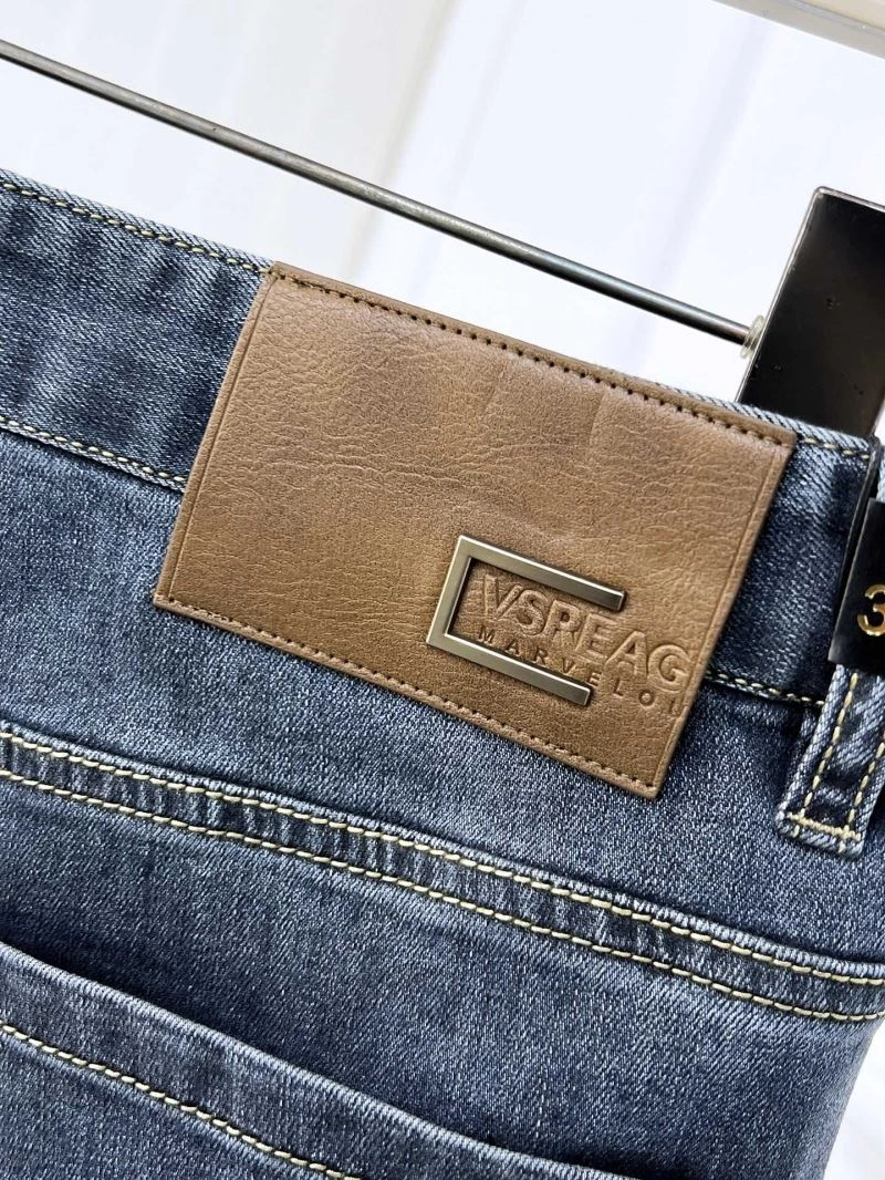 Vibrant Versace Jeans 175548