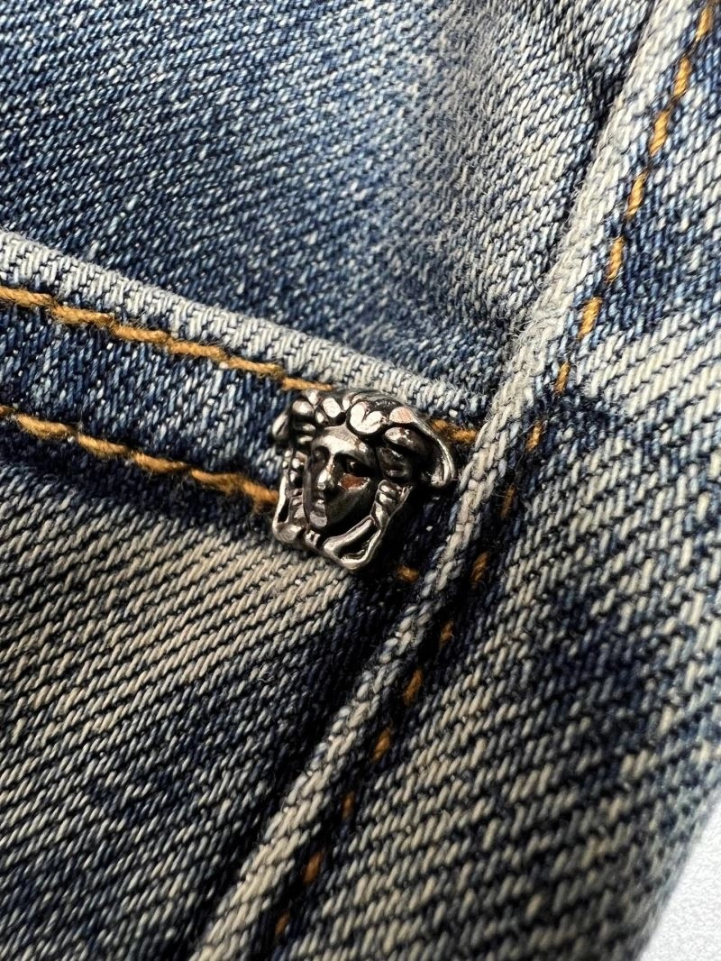 ModernLook Versace Jeans 175300