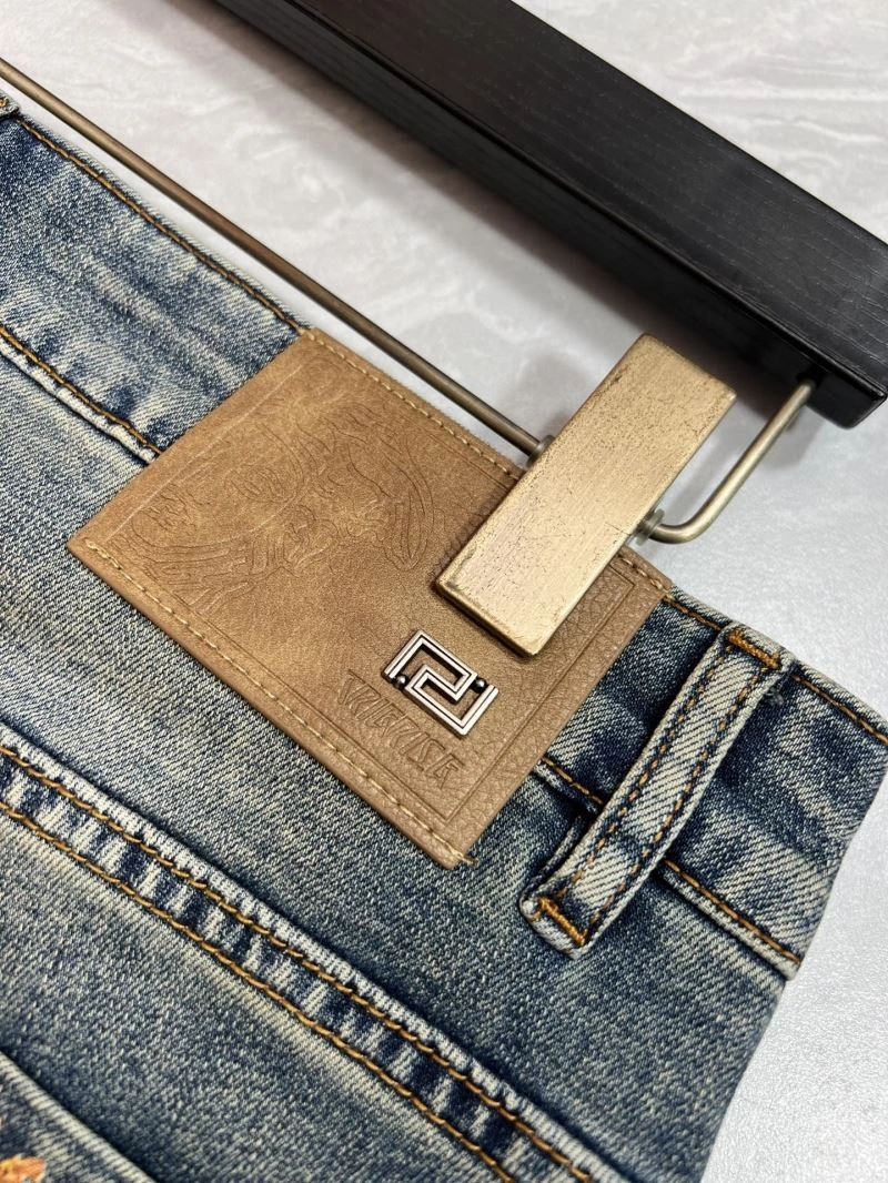 ModernLook Versace Jeans 175300