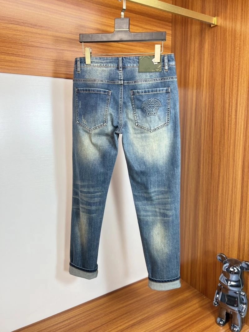Trendy Versace Jeans 175302