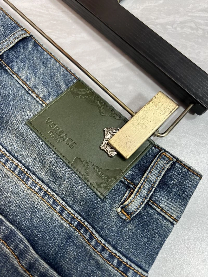 Trendy Versace Jeans 175302