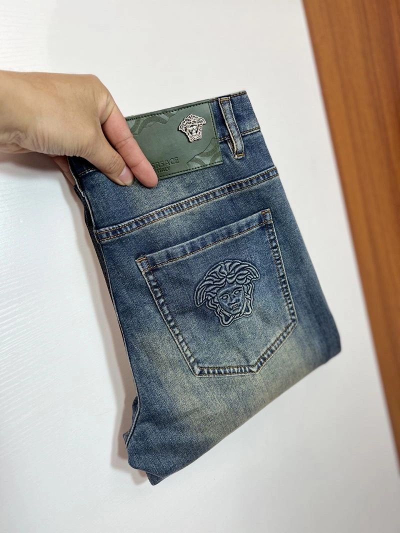 Trendy Versace Jeans 175302