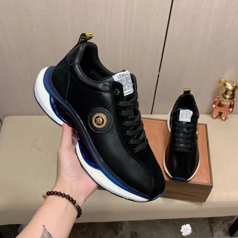 Vibrant Versace Low Shoes 37338
