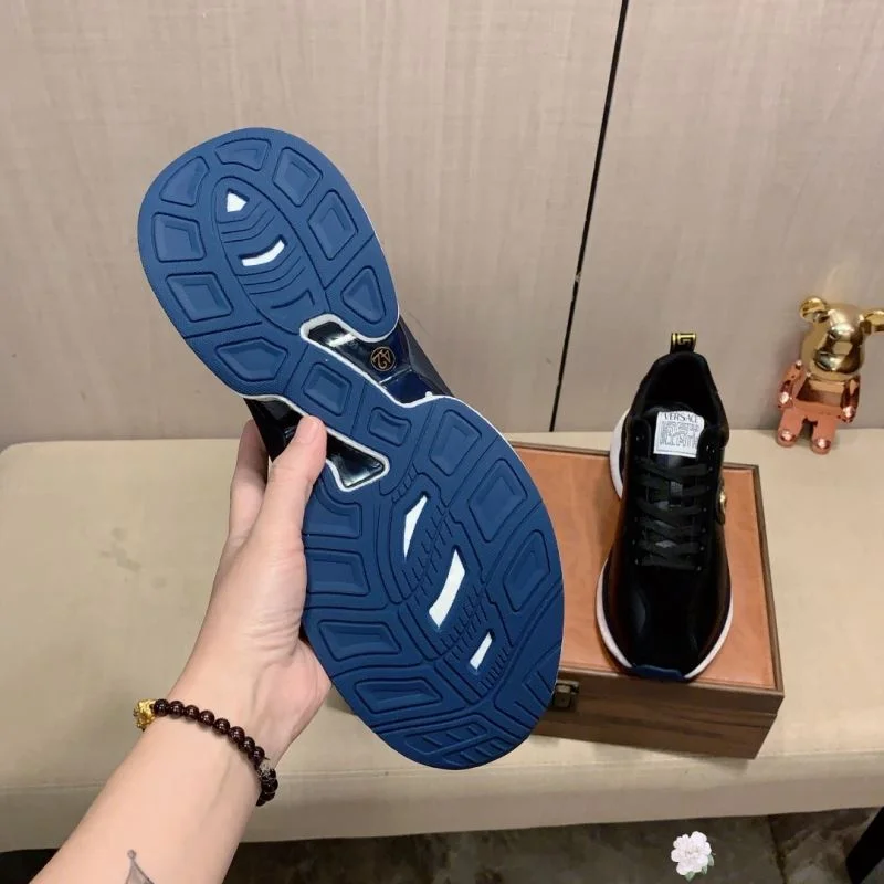 Vibrant Versace Low Shoes 37338