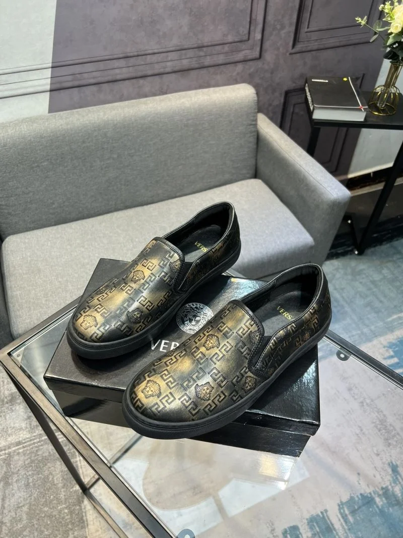 Practical Versace Low Shoes 37312