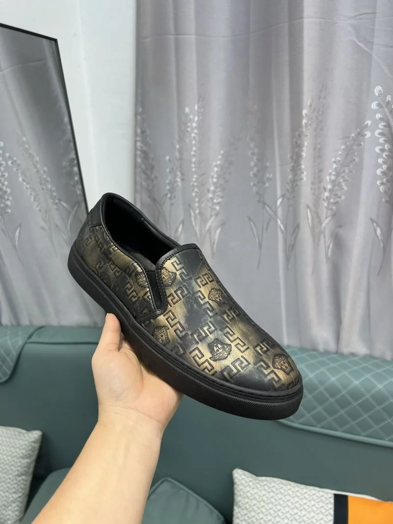 Practical Versace Low Shoes 37312