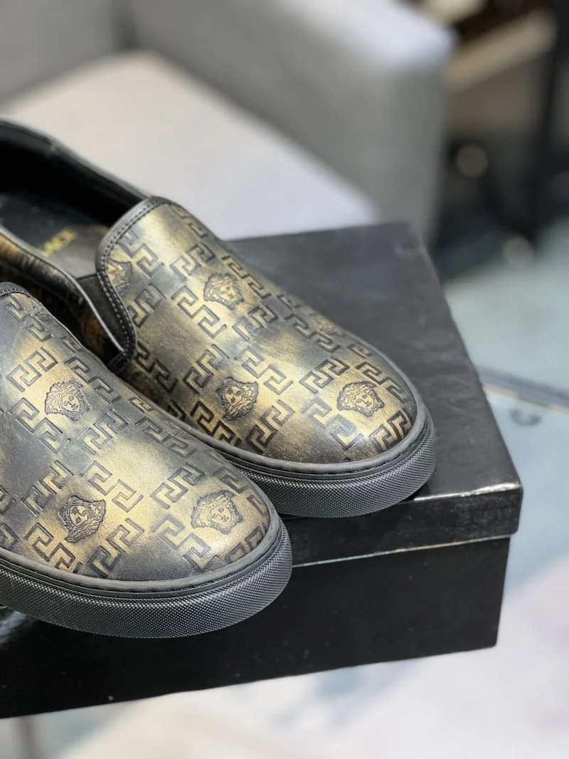 Practical Versace Low Shoes 37312